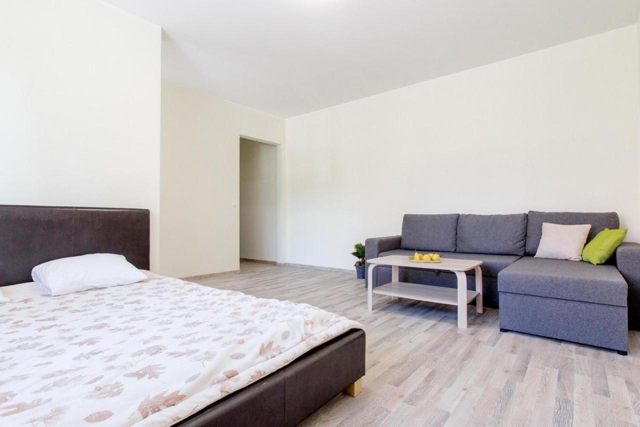 Sunny Apartment Near Bus Station 塔林 外观 照片